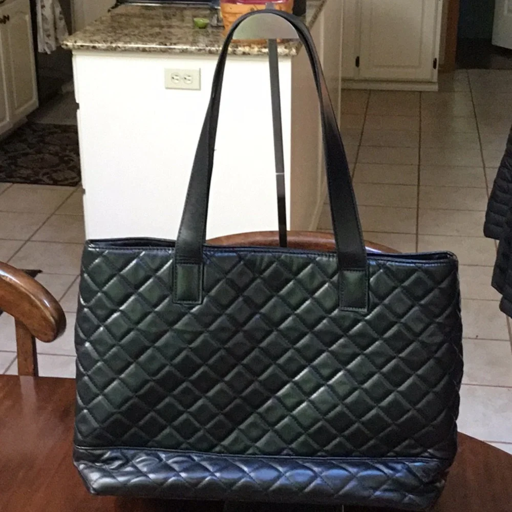 Gigi Hill Black Quilted Tote Bag New - Picture 6 of 9